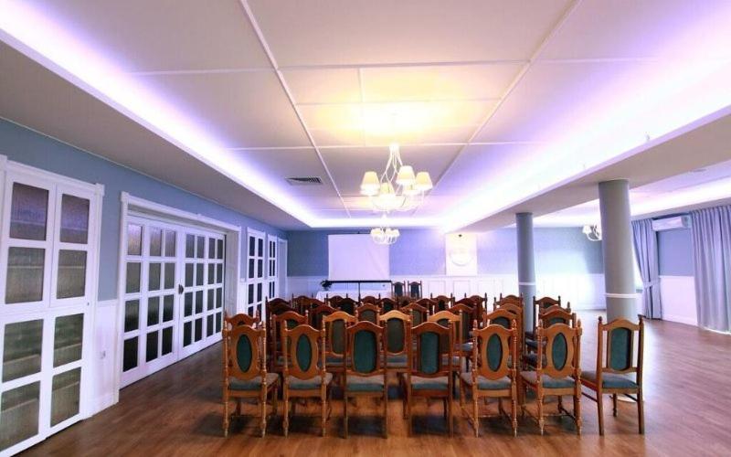 Hotel Kresowianka コニン エクステリア 写真