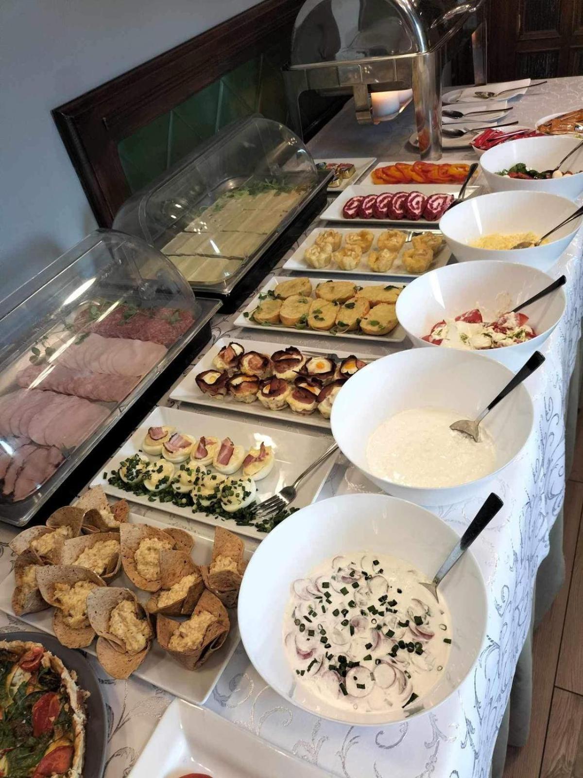 Hotel Kresowianka コニン エクステリア 写真