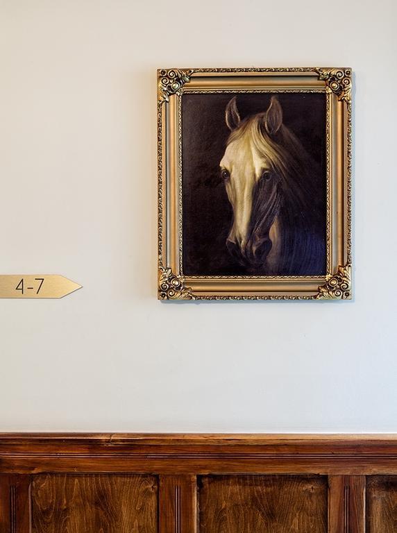 Hotel Kresowianka コニン エクステリア 写真